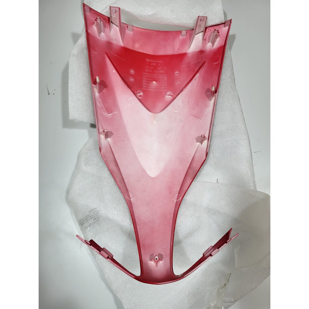 Honda Honda Vision 4t Nsc 4t / Voorscherm ( hoekje gebroken ) Rood