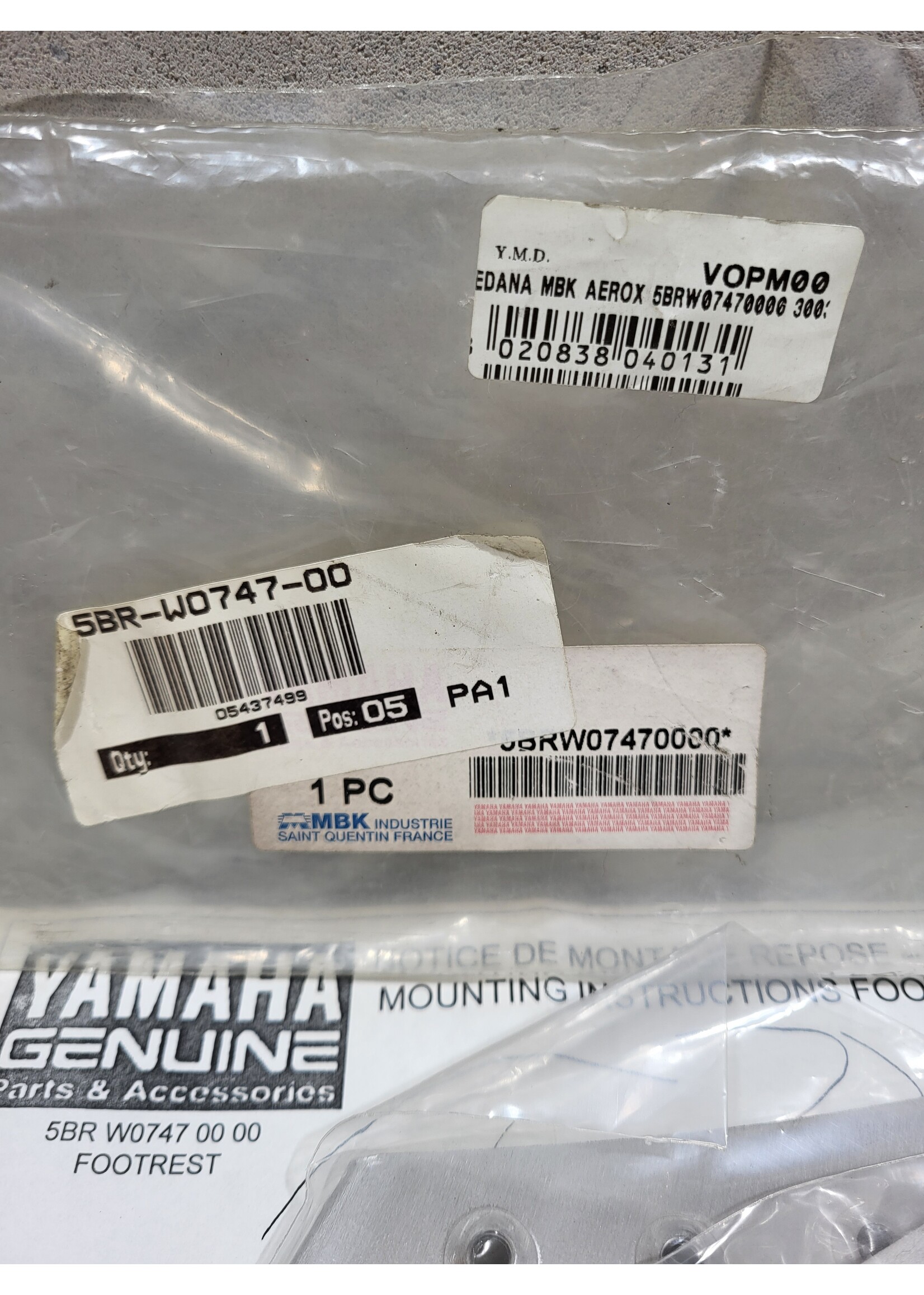 Yamaha Yamaha Aerox 5BRW074700 / Aluminium Voetplaat Duo Compleet org.