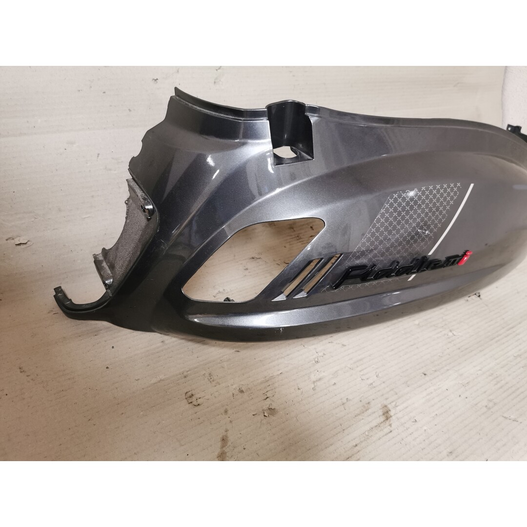 Sym Sym Fiddle 2 E5 Injectie 2022 / zijscherm / achterkap / rechts / grijs