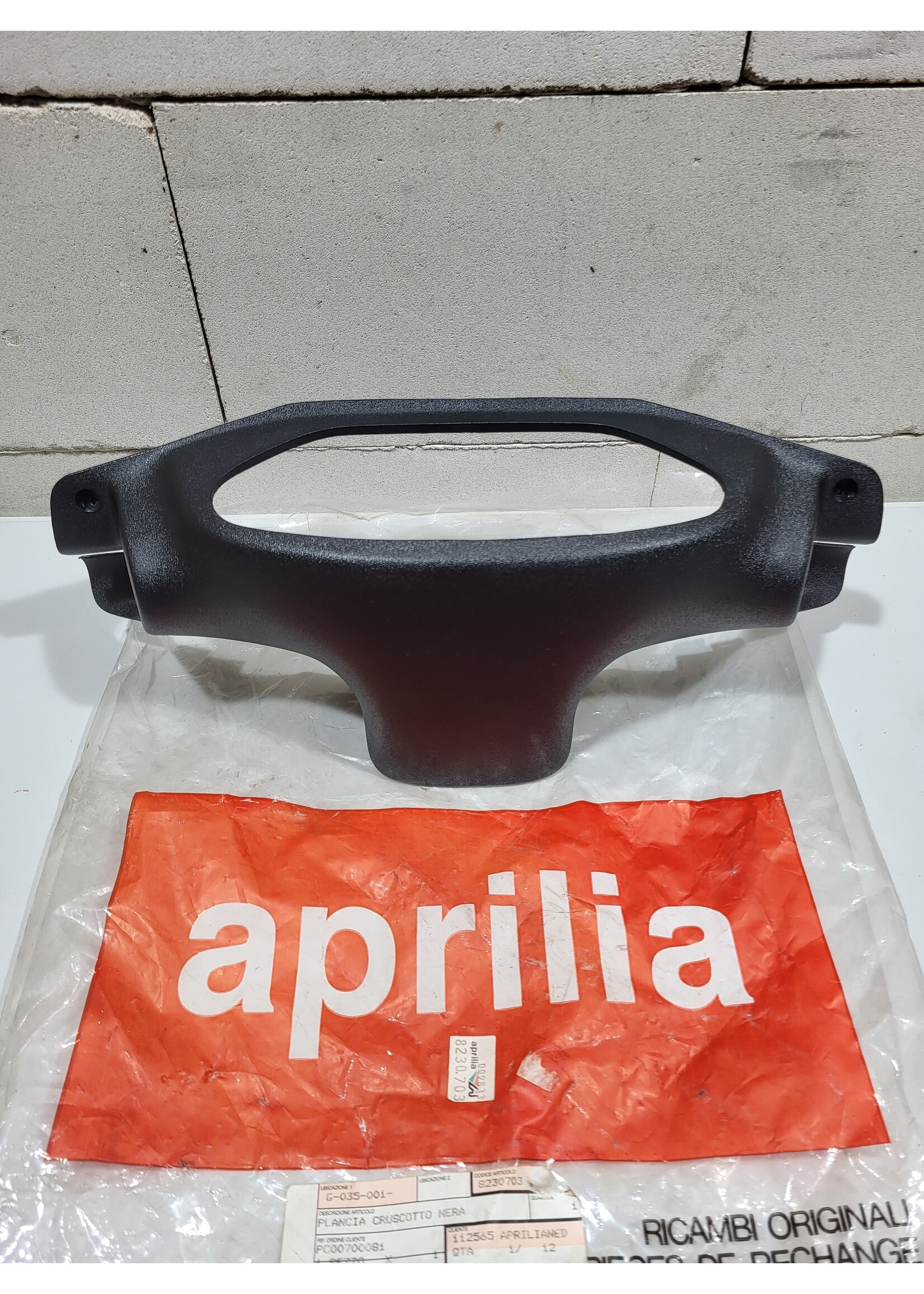 Aprilia APRILIA Amico 50 1990 / Stuurkap Zwart binnen AP8230703