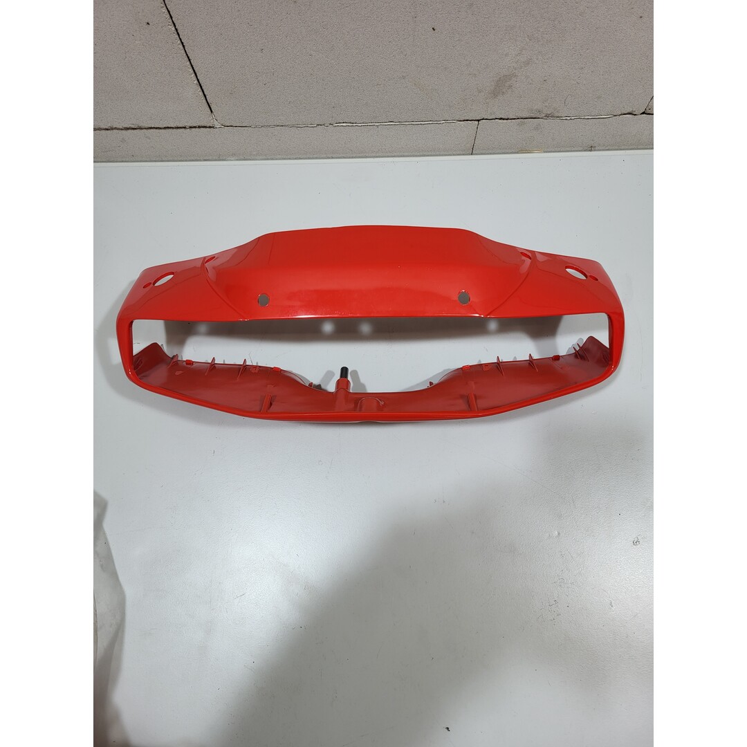 Aprilia Aprilia Amico 50 96-98 / Stuurkap Koplamp rand Rood AP8238818