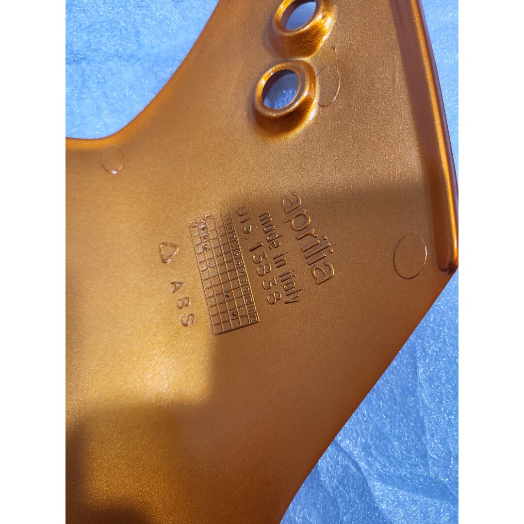 Aprilia Aprilia Sonic 50 98-01 / Voorkap orange AP8248348