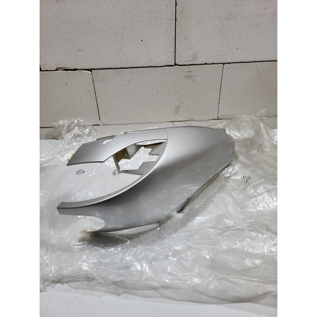 Peugeot Peugeot Vivacity oud type / Zijkap Zijscherm Grijs Rechts In verpakking