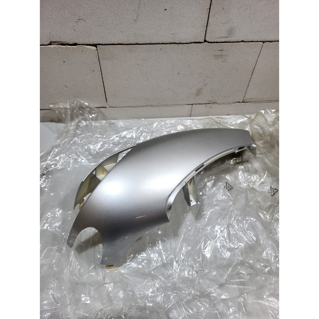 Peugeot Peugeot Vivacity oud type / Zijkap Zijscherm Grijs Rechts In verpakking