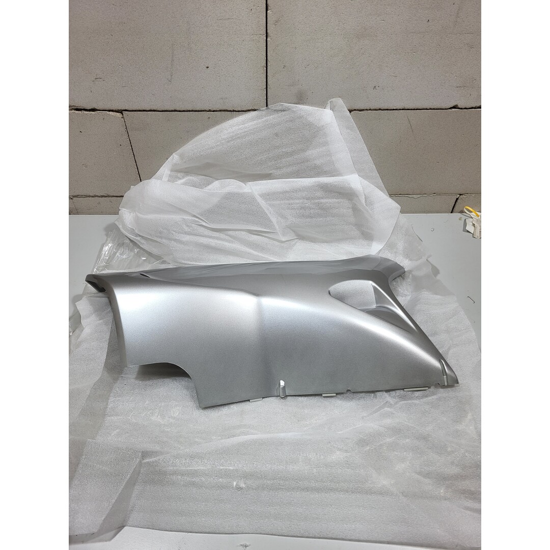 Peugeot Peugeot Speedfight oud type / Onderkuip onderkap Grijs glans Rechts