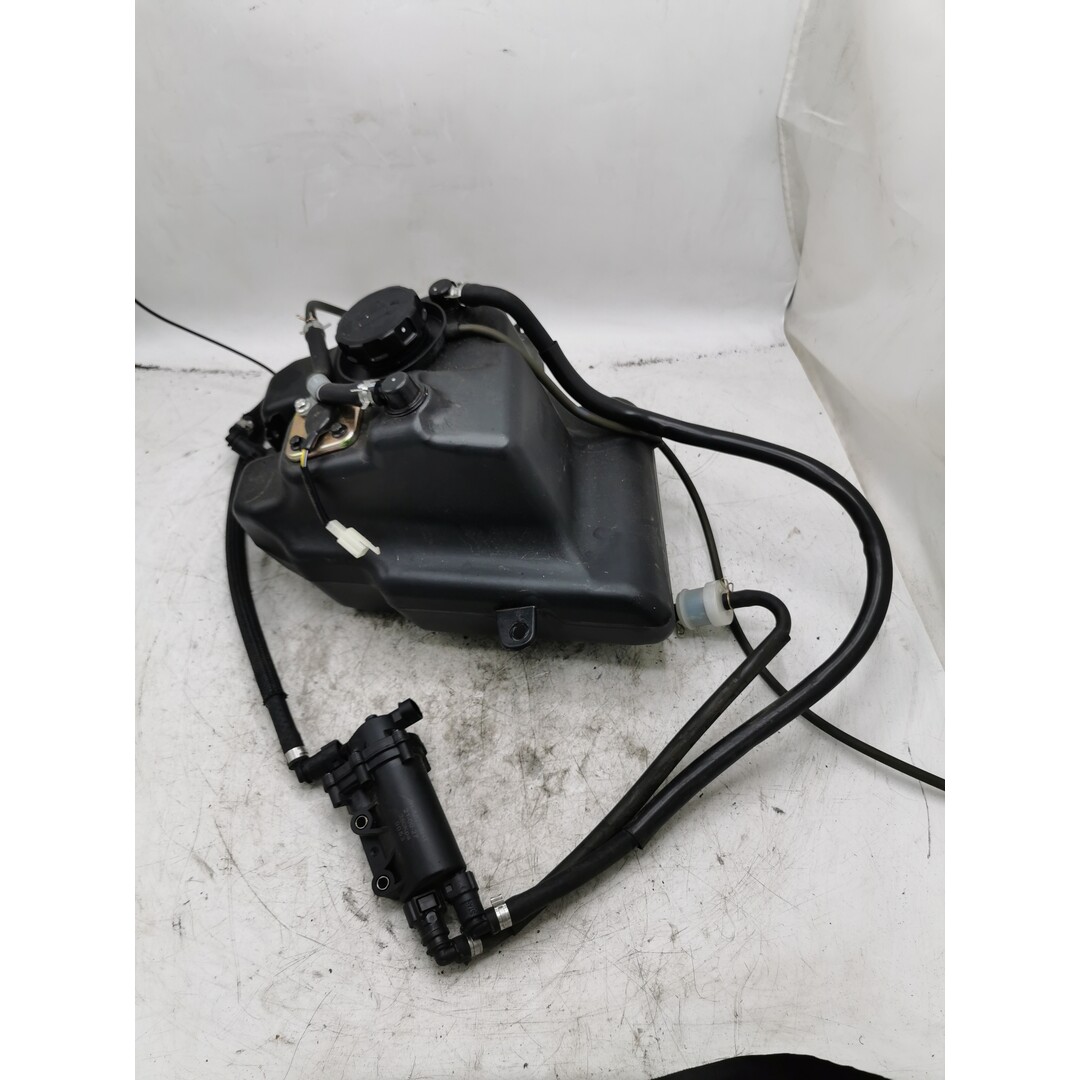 Peugeot Peugeot Kisbee 2022 / Euro5 / brandstoftank / benzinetank / brandstofpomp