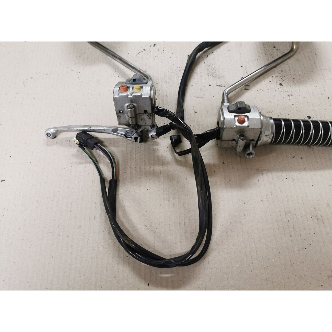 Sym Sym Mio / 2009 / Stuurschakelaar / Stuurschakelaars / Gashendel / Spiegels