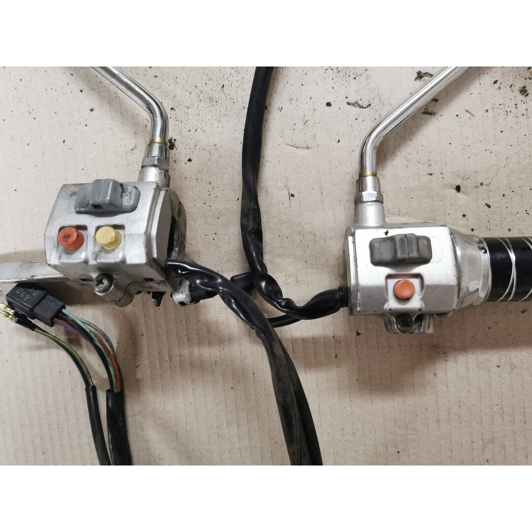 Sym Sym Mio / 2009 / Stuurschakelaar / Stuurschakelaars / Gashendel / Spiegels