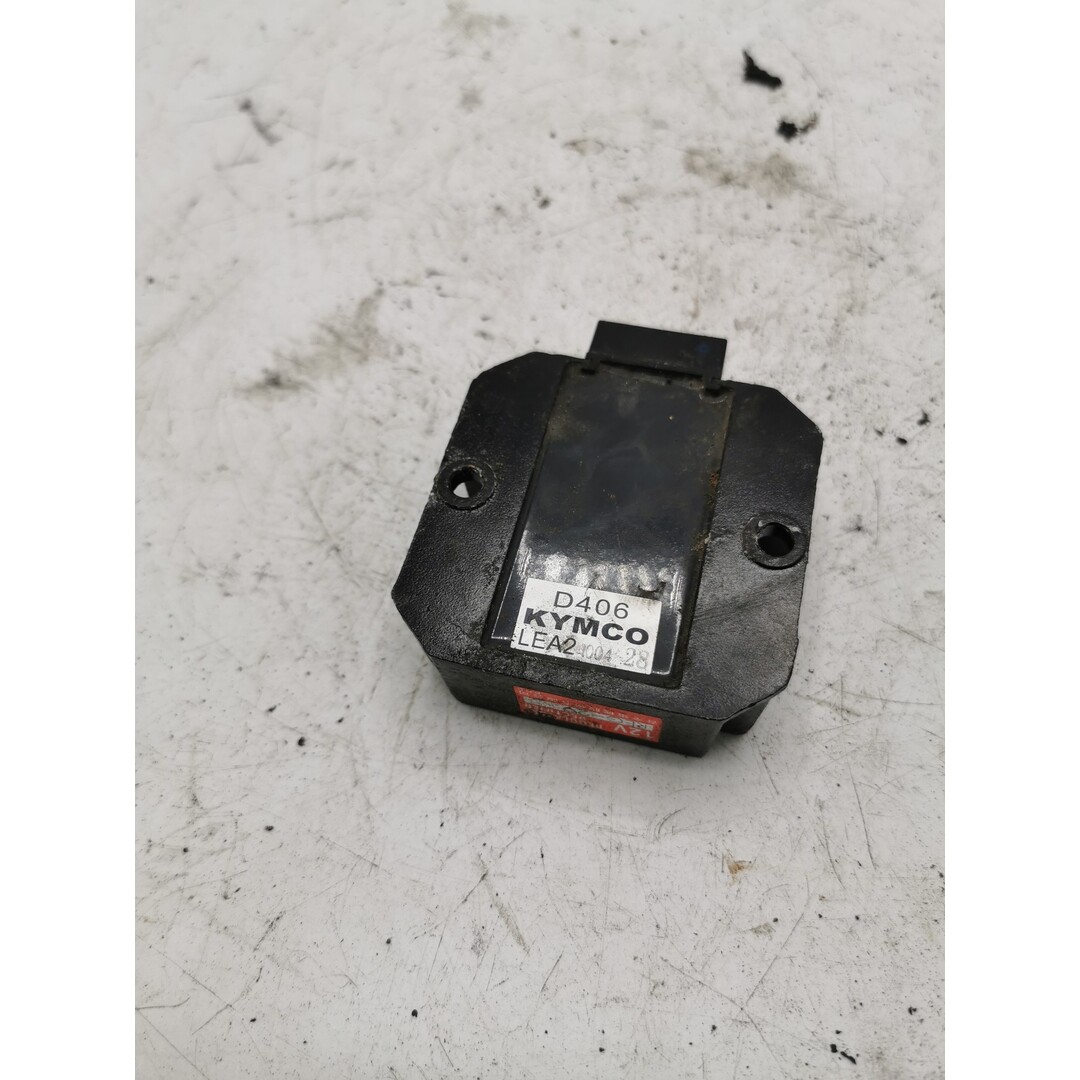 Kymco Kymco New Sento 2011 / Spanningsregelaar