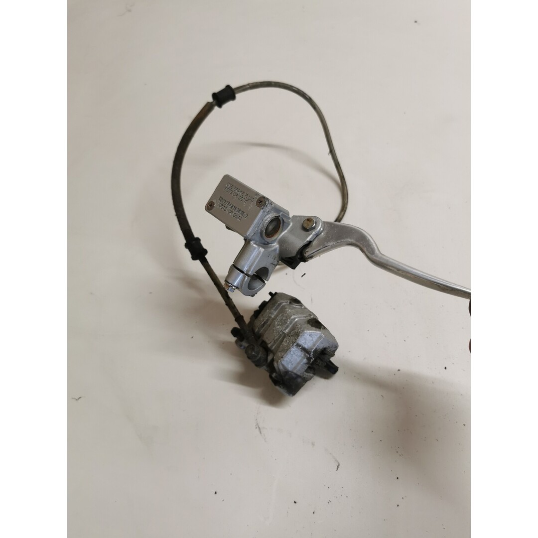 Kymco Sento 2009 / voorrem op druk / remklauw / remleiding / rempomp / remhendel