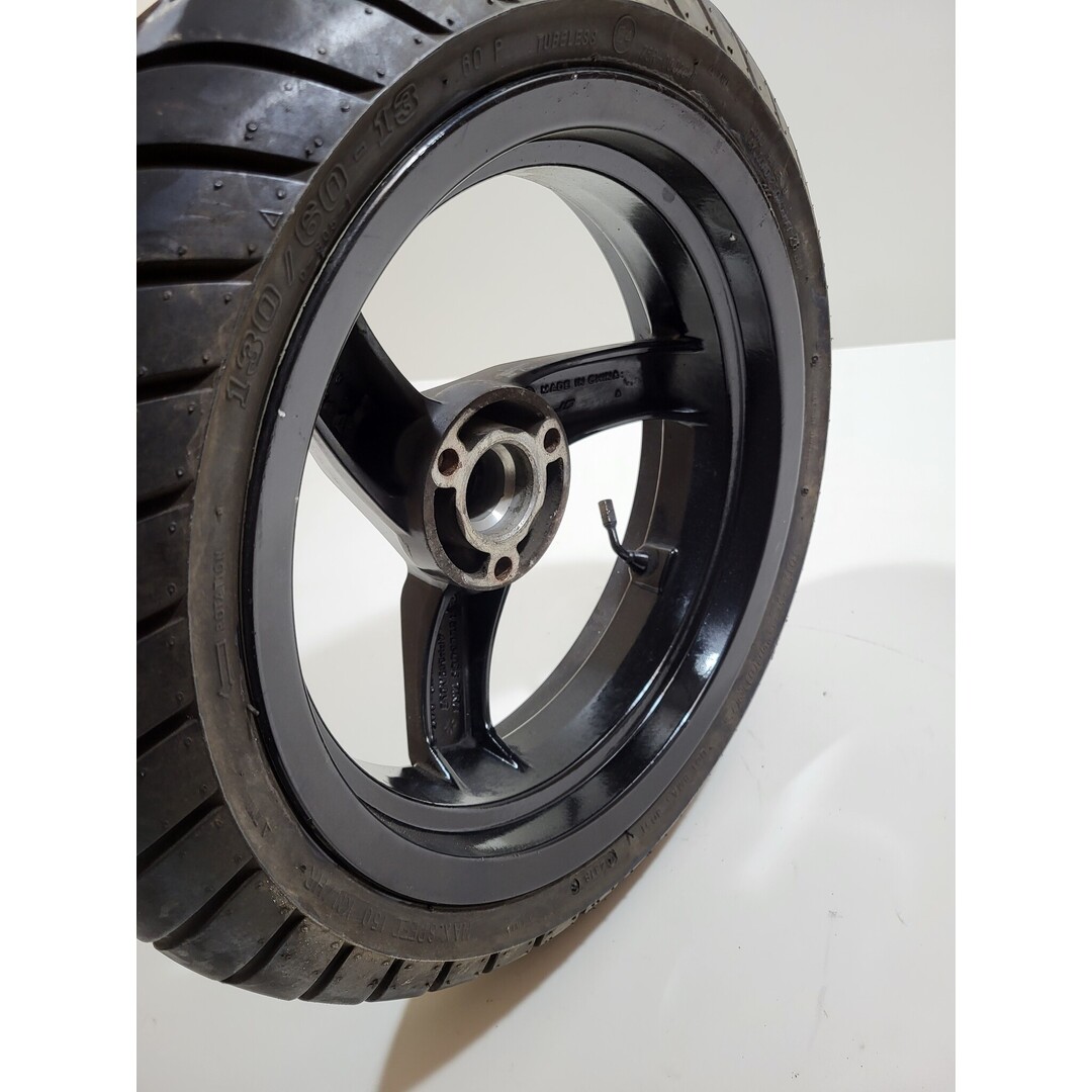 Jet Force 50 2T NC E2 05-07 / Achterwiel Zwart band redelijk