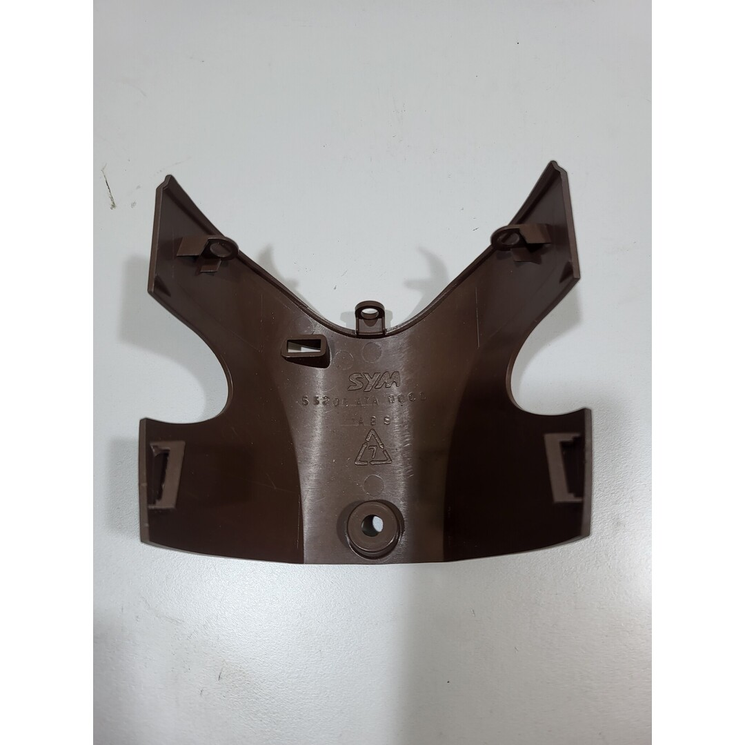 Sym Sym Mio oud type / Stuurkap Binnen Bruin