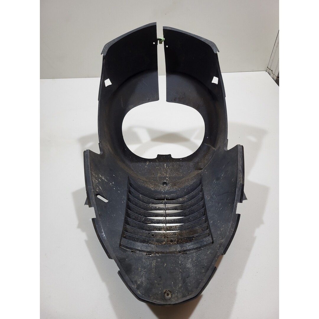 Jet Force 50 2T NC E2 05-07 / wielkuip radiateur kap kunstof