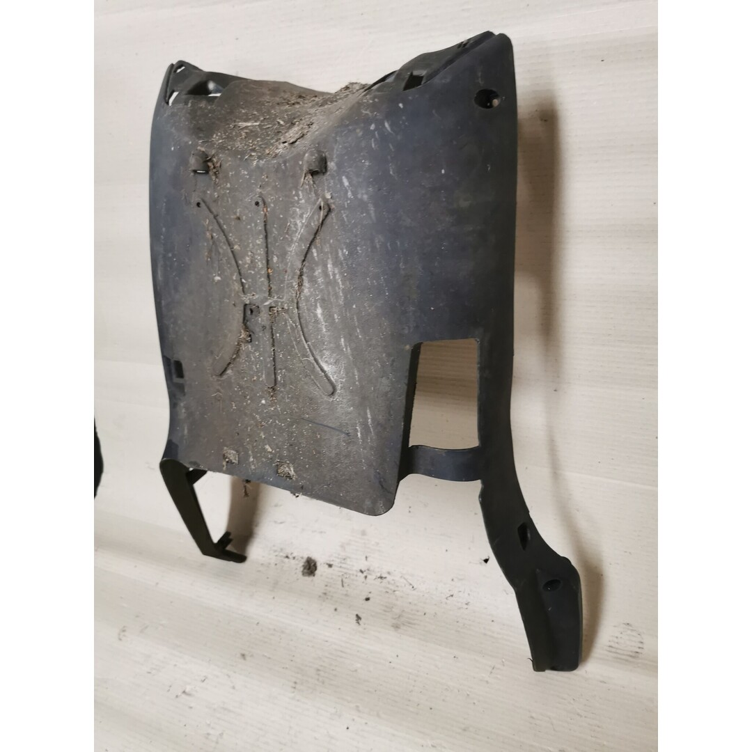 Sym Sym orbit 2 50S / onderkuip / sideskirt / treeplank