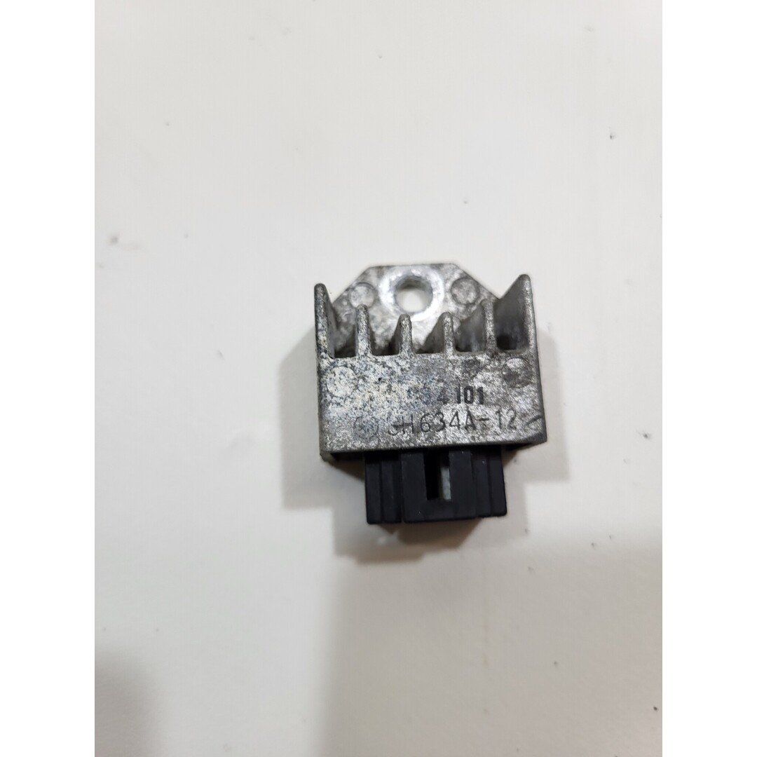 Jet Force 50 2T NC E2 05-07 / Spanningsregelaar