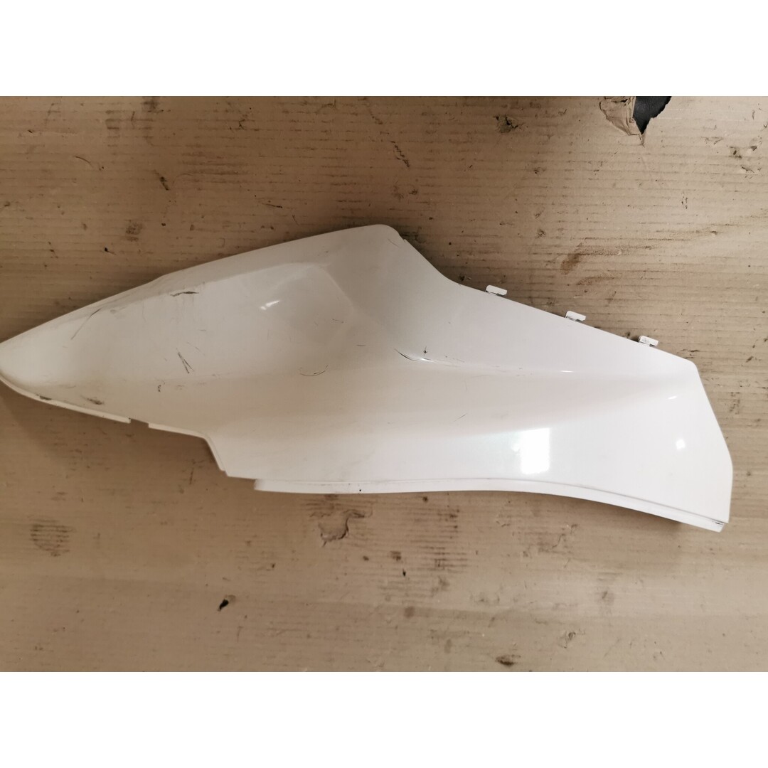 Sym Sym Orbit 2 / 2016 / zijkap / achterkap / links / wit