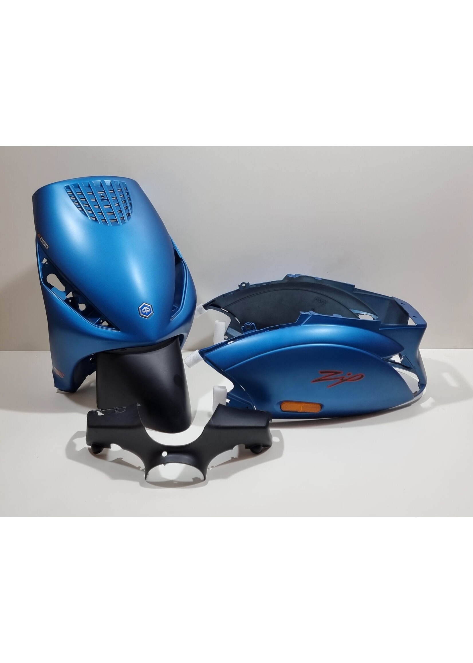 Piaggio Zip Piaggio Zip / Kappenset origineel / Mat blauw