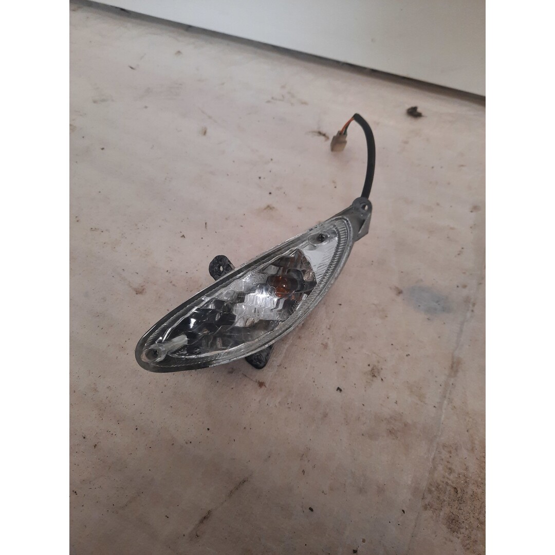 Peugeot Peugeot V-Clic zwart knipperlicht links