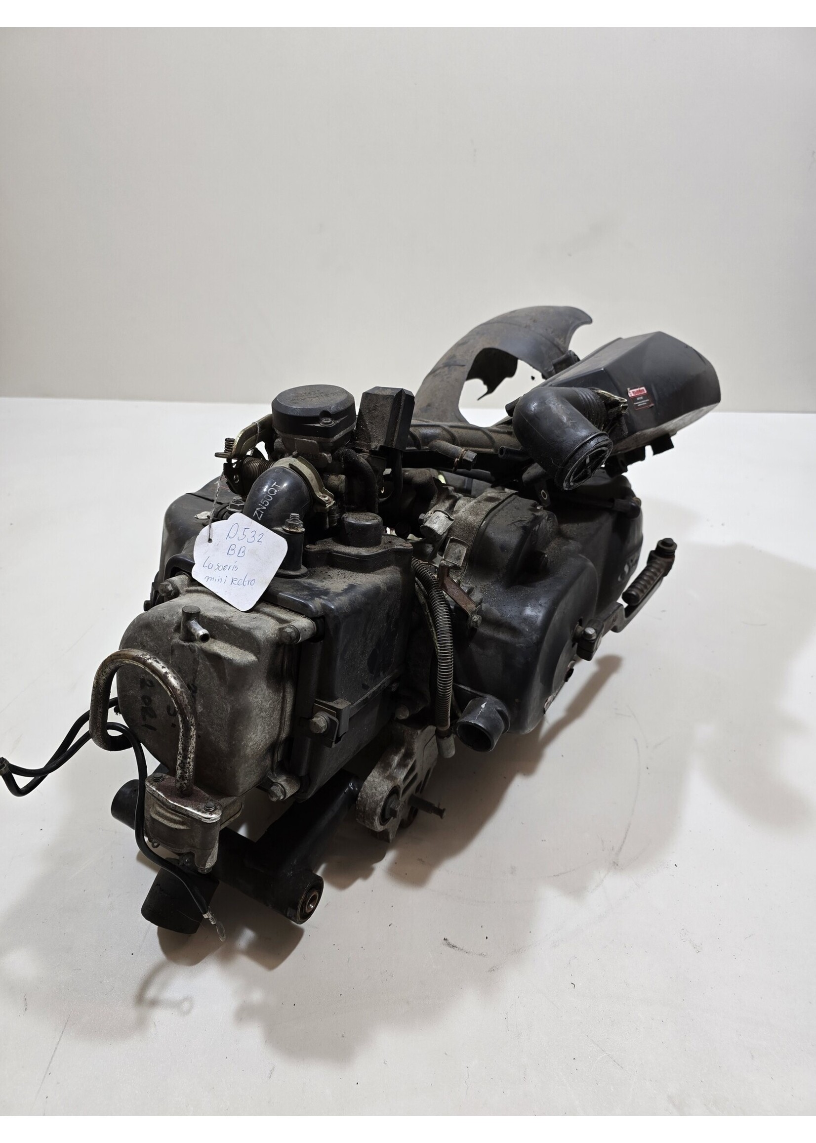 Santini / GY6 / E2 / Carburateur / Motorblok / 4Takt