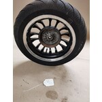 Vespa Sprint / Achtervelg / Achterwiel / Zo goed als nieuwe band