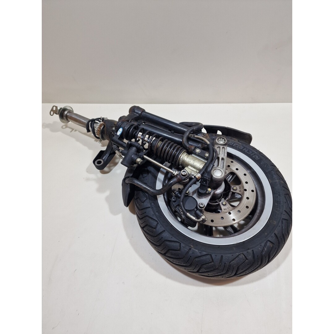 Piaggio Piaggio Mp3 / Voorpoot Rechts Compleet Inc. Velg met Michelin band goede staat 100 %RECHT