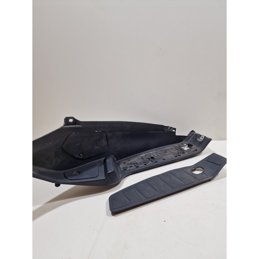 Piaggio Piaggio Mp3 300 LT 2010 / Treeplank zwart Rechts Incl. mat