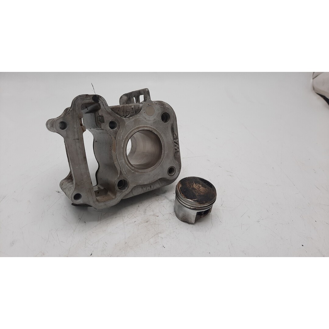 Sym Sym motorblok / Cilinder met zuiger goede staat