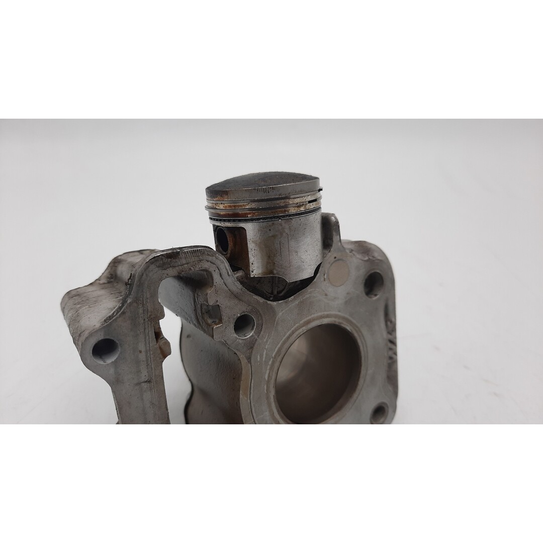 Sym Sym motorblok / Cilinder met zuiger goede staat