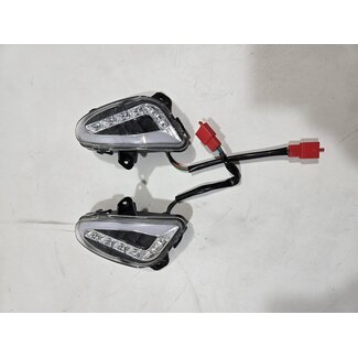 Agm VX50 / Sourini / Riva / China LX / KNipperlicht LED met dagrij verlichting achter