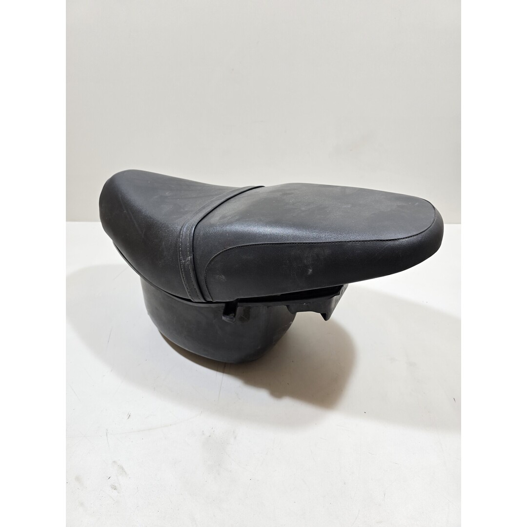 Piaggio Piaggio Zip type 1/2/3 / zadel met buddybak zie foto handvat