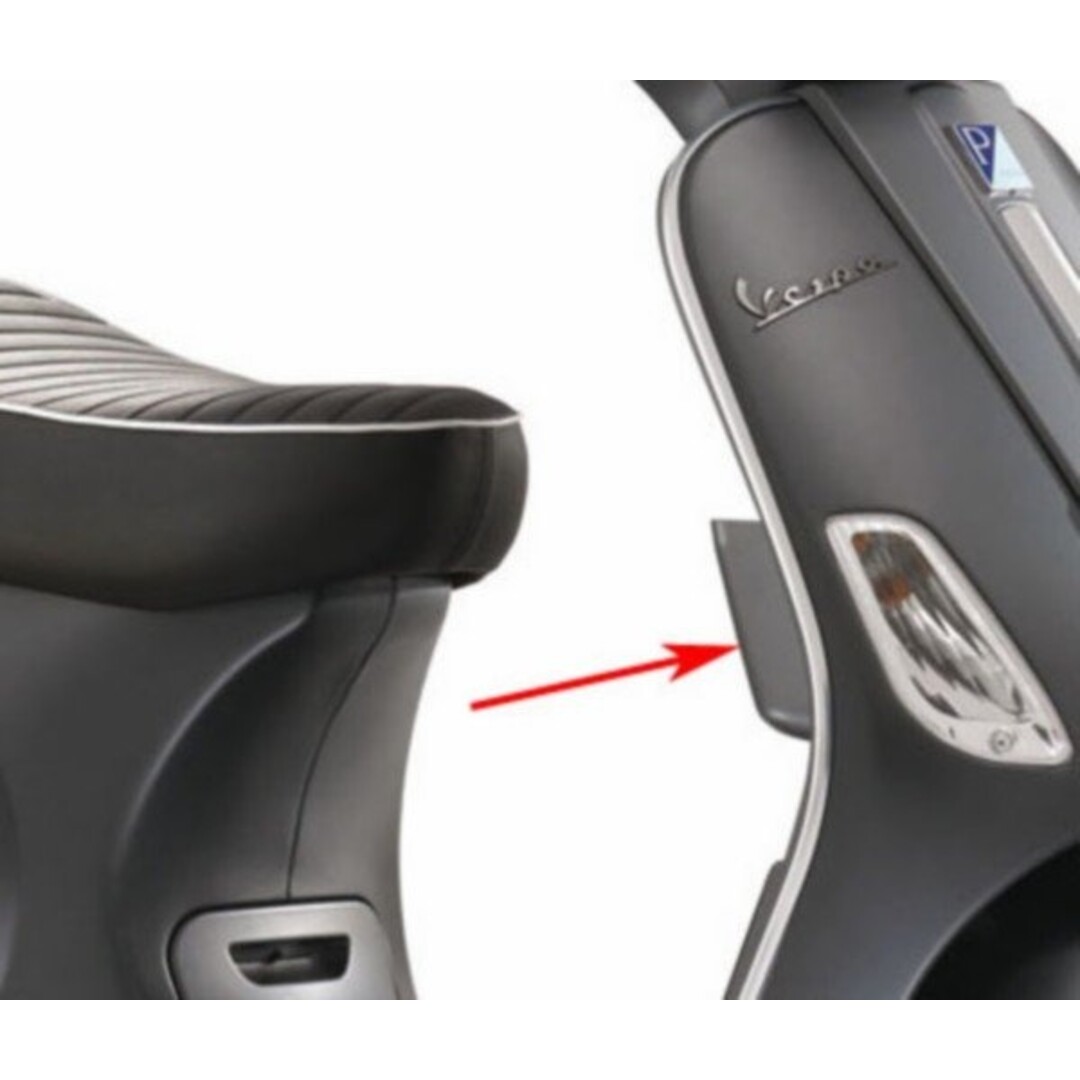 opbergvak vespa S grijs titanio 742/B rechts piag orig 65429500ez