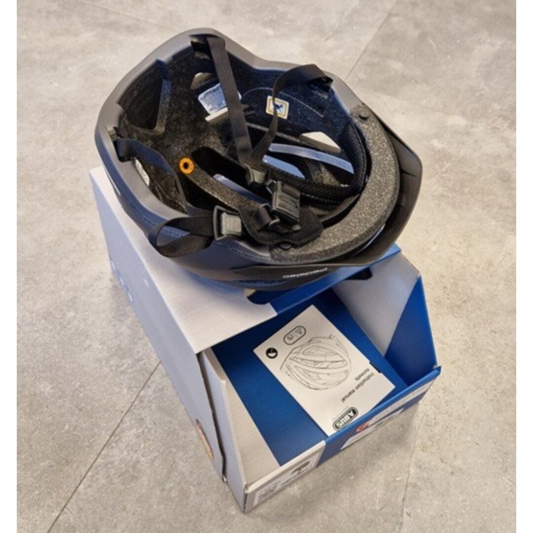 helm abus pedelec/snorfiets 1.1 led NTA-8776 keur urban(mist verstel aanpassing) L-XL 57/62 titan