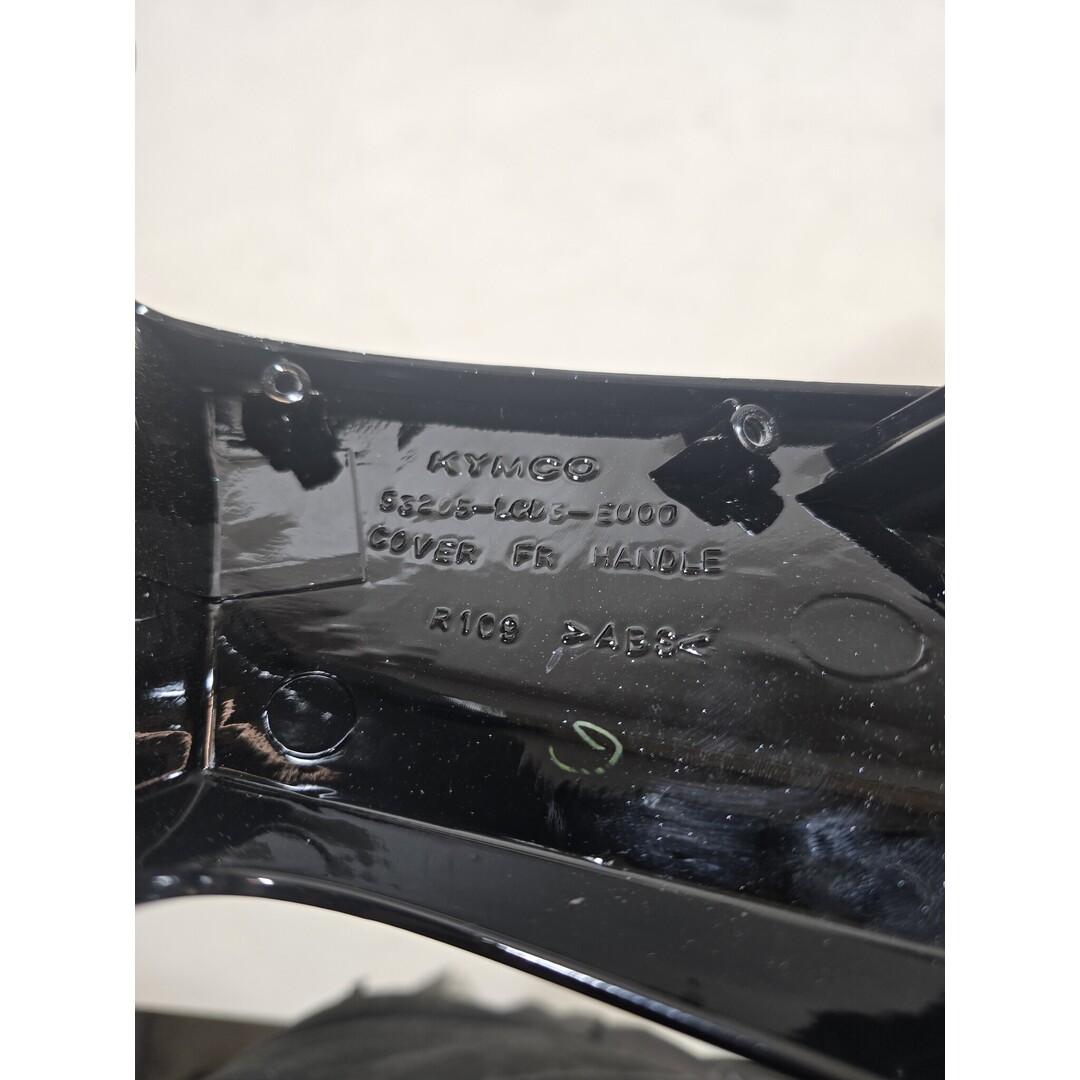 Kymco Kymco People S oud type / Stuurkap Glans zwart 1