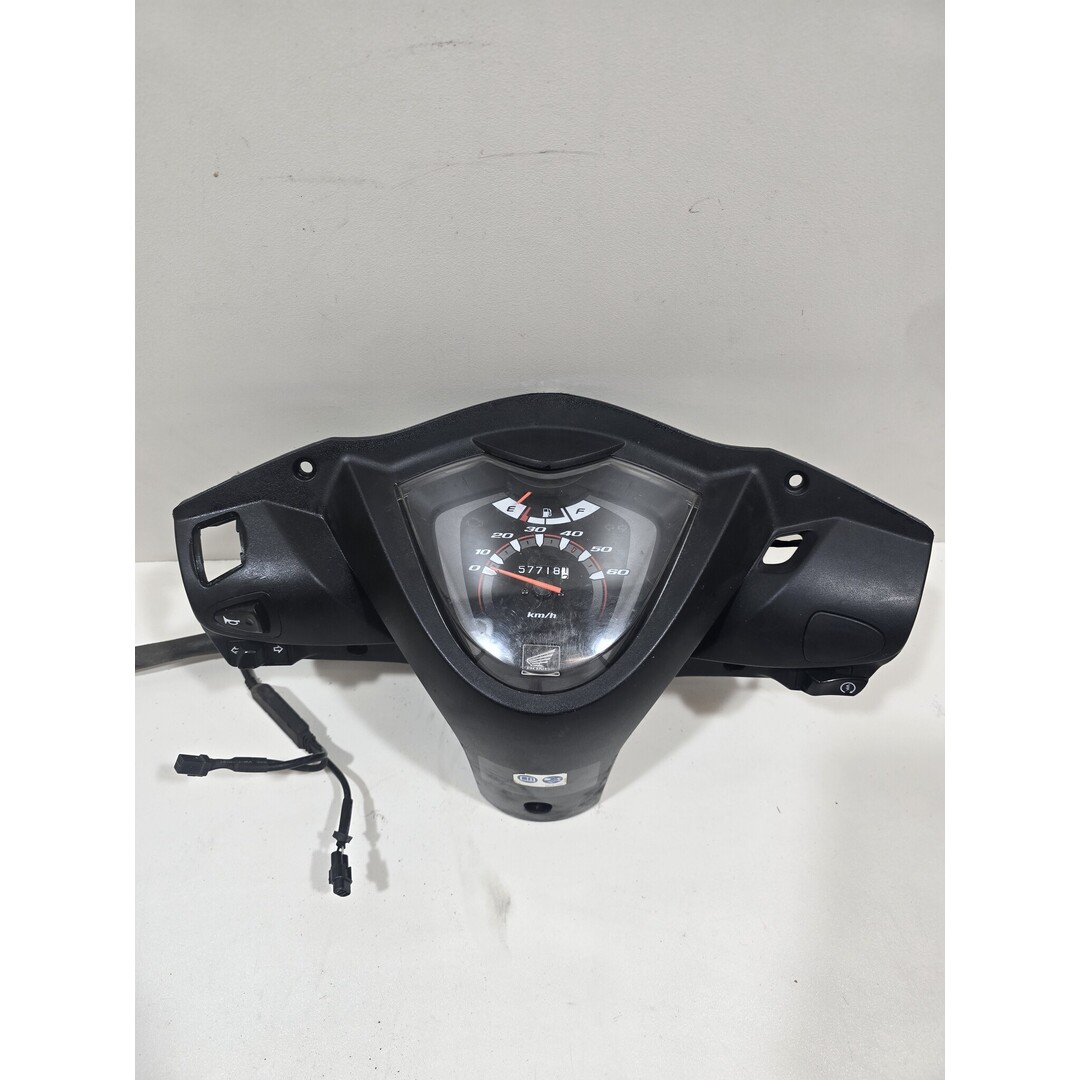 Honda Honda Vision NSC 4t 2017 / Kilometerteller 57.718km