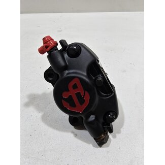 Anchor Piaggio Vespa Zip / Remklauw Incl. remblokken zo goed als nieuw / Anker-11 Anchor ANC / rood zwart