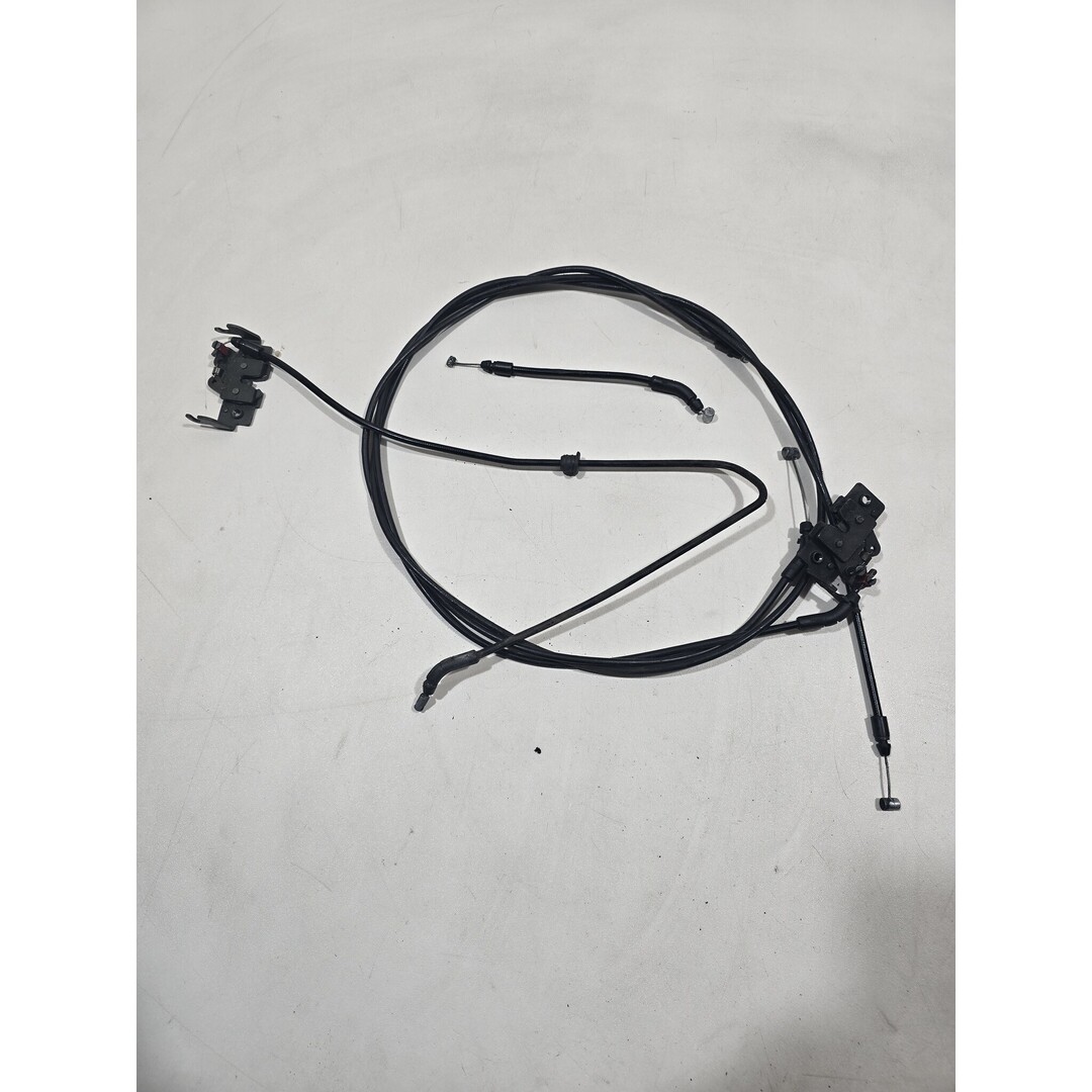 Piaggio Piaggio Mp3 250 LT 2009 / Buddyslotvergrendeling Incl. Kabels / Achterklepvergrendeling Incl. kabels