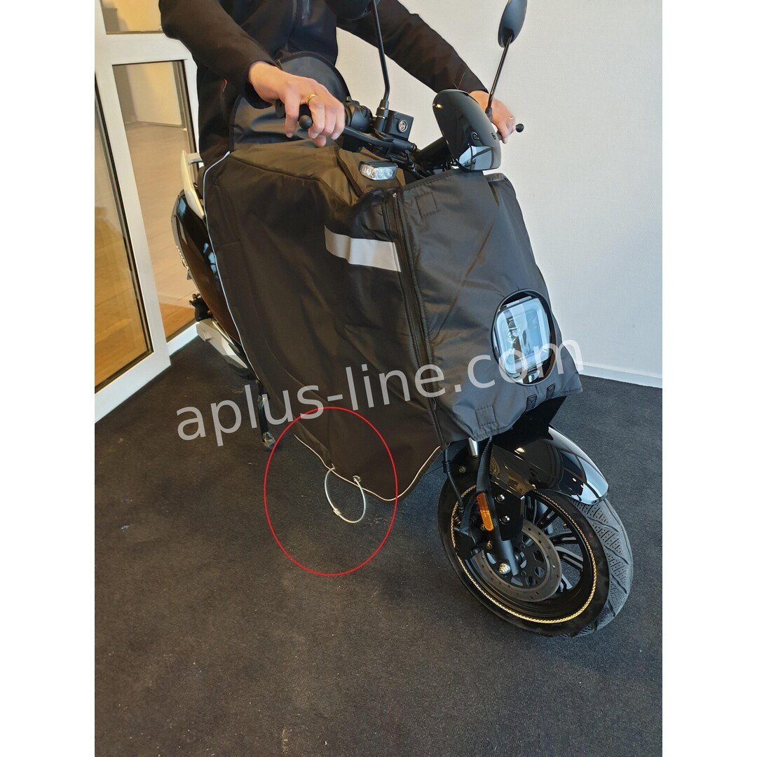 Universeel Beenkleed Aplus universeel voor elektrische scooters zoals Monasso S5, IVA E-GO S5 en N-serie – met kabelslot en reflectiestrepen