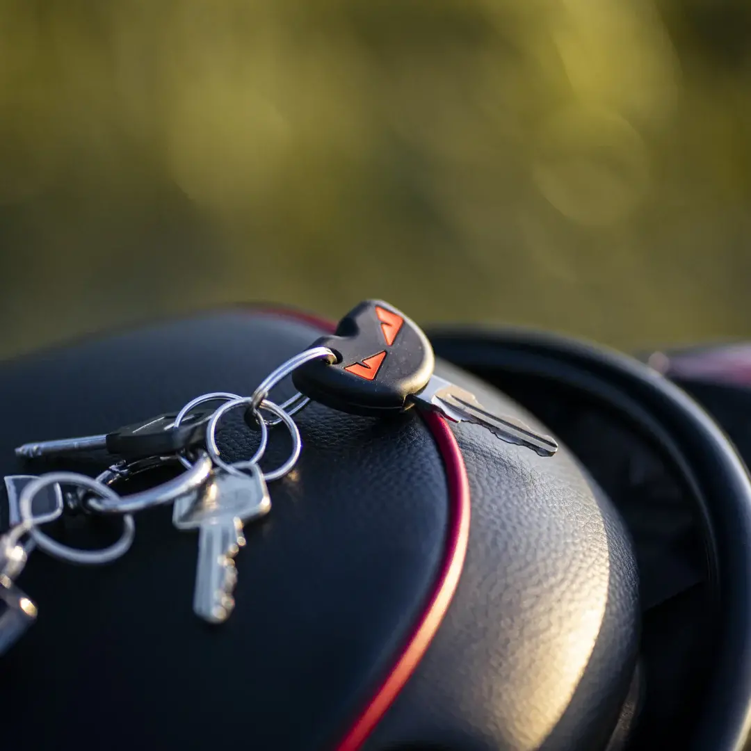 Piaggio Sleutelhoesje Boze Ogen Rood