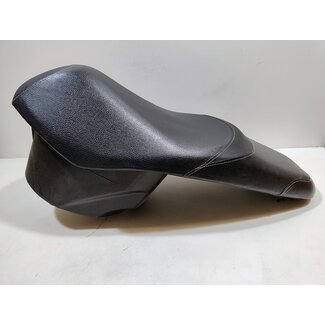 Sym Sym Jet 14 zadel + buddybak
