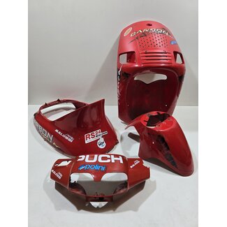 Piaggio Puch Zip type 1/2/3 / Kappen set Carbon replica  set zie foto gaten voor koeling / stuurkap gebroken