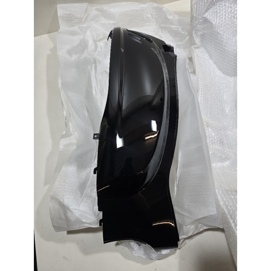 Zijkappen Sym Fiddle 2 glans zwart set L+R