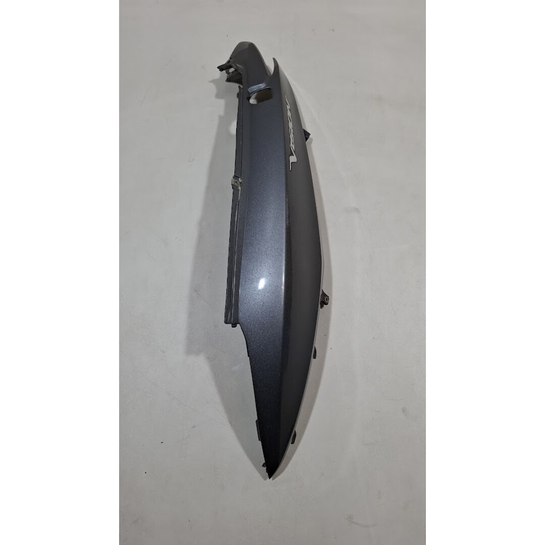 Honda Zijkap Grijs Links Honda Vision 4T