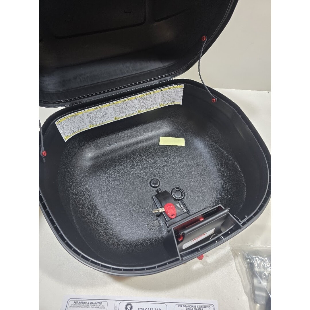 Topkoffer Peugeot 34L z.g.n