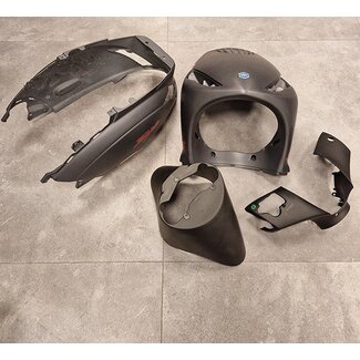 plaatwerkset !! originele plaatdelen !! grijs titanio 742/B 4-delig past op zip 4t (euro4)