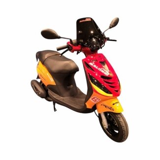 plaatwerkset DMP model SP RS-1 !!heeft gemonteerd gezeten ivm photo shoot!! oranje/rood 5-delig past op zip2000