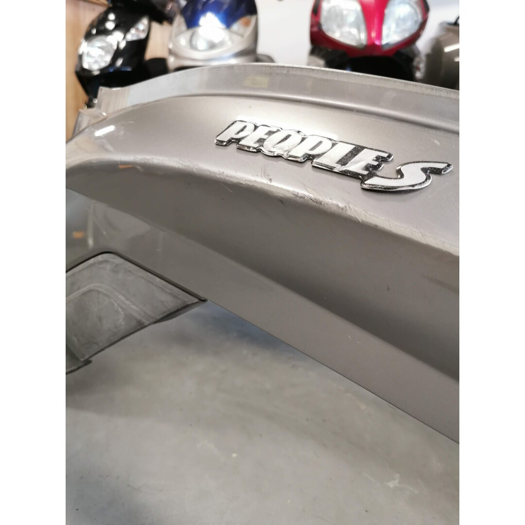 Kymco zijkappen achter Kymco people s met achterlicht