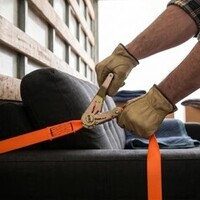 Kan ik een spanband gebruiken voor scherpe of zware lading?