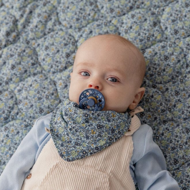 BIBS x Liberty gewatteerde deken Chamomile Lawn - Baby Blue