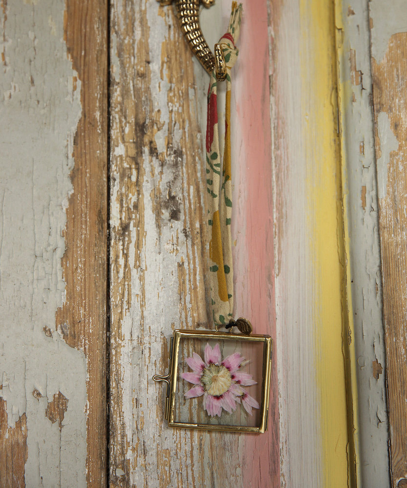 Doing Goods Evy Frame Mini