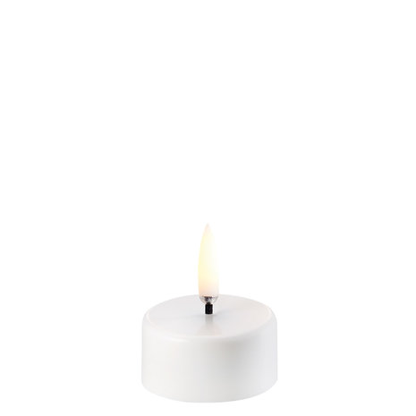 Uyuni LED tealight premium 3,9x2 cm - White Uyuni LED tealight premium 3,9x2 cm - White